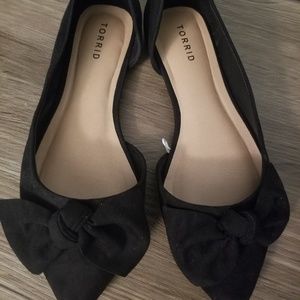 Large Bow Flats (Torrid 10W)